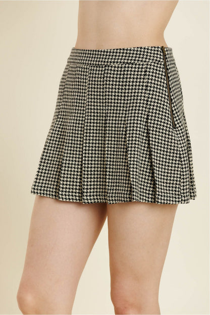 Houndstooth Pleated Skirt