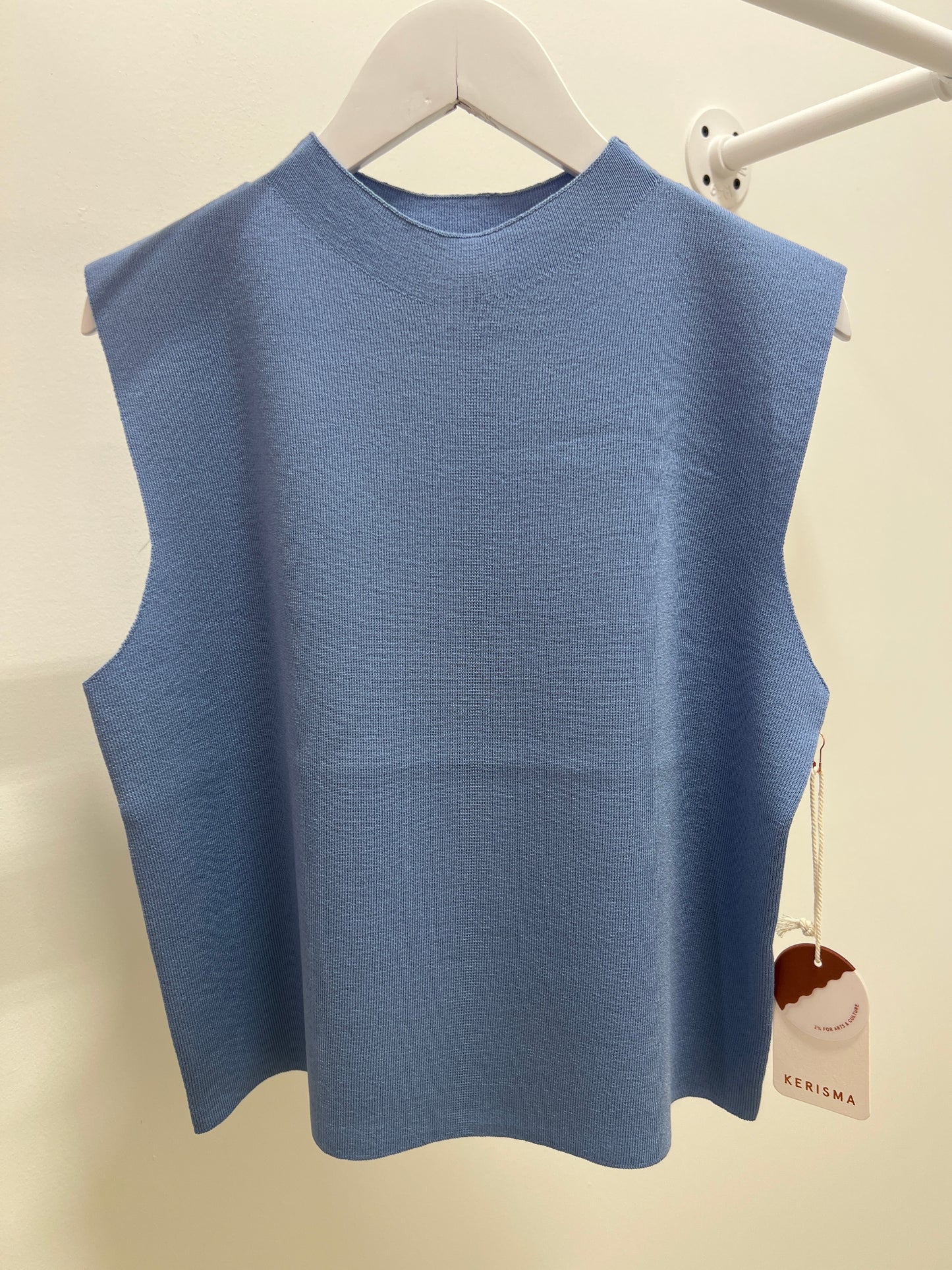Betty Solid Top