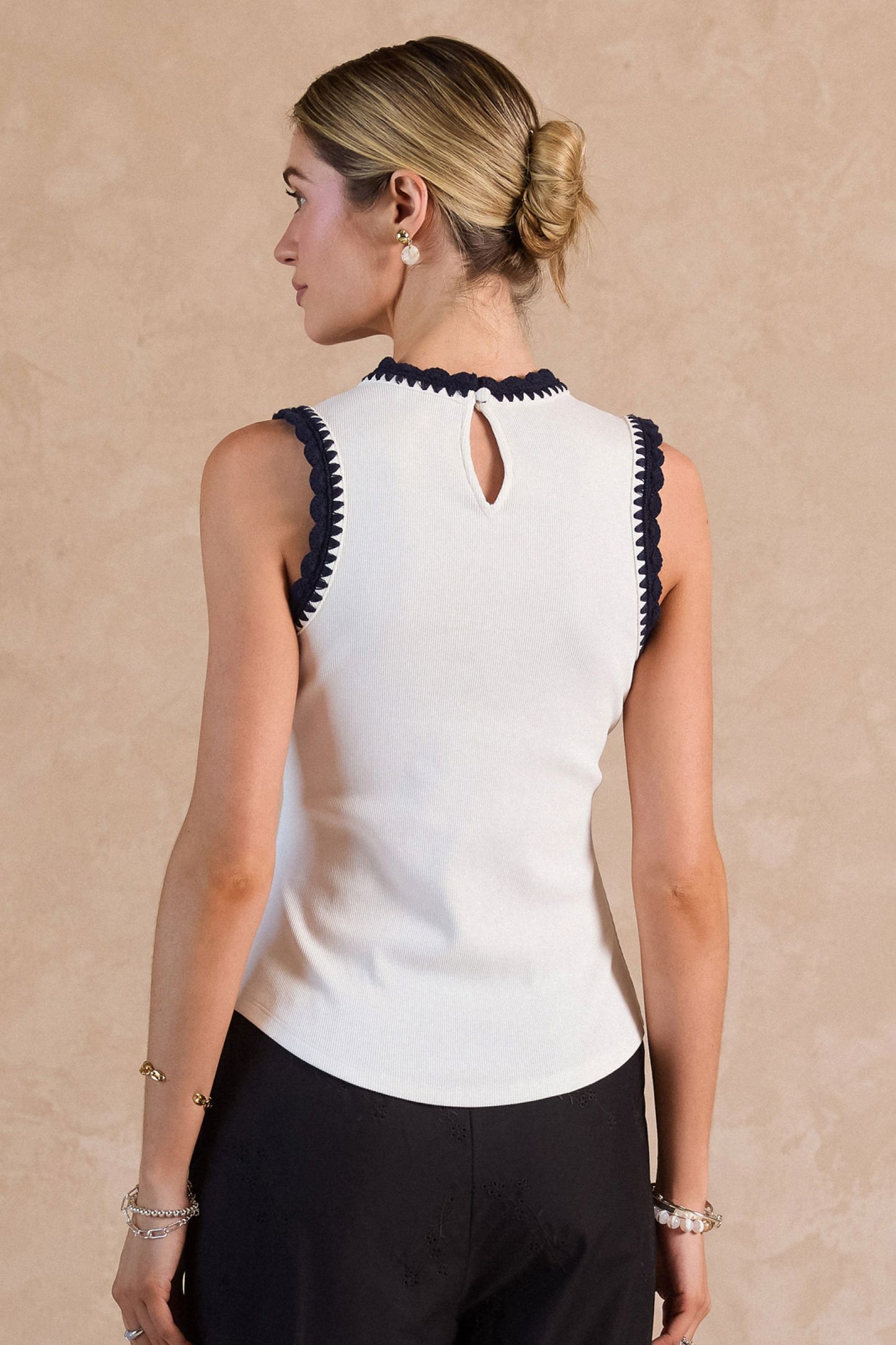 Harbor Breeze Tank