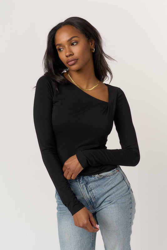 black long sleeve shirt 